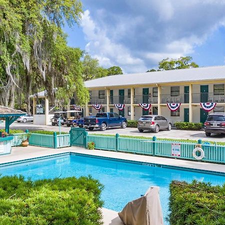 Steinhatchee River Inn And Marina 외부 사진